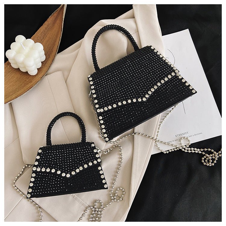 Chic Clutch: Trendy Single Shoulder Bag for Every Occasion Black