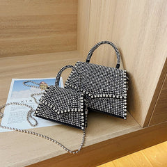 Chic Clutch: Trendy Single Shoulder Bag for Every Occasion Black