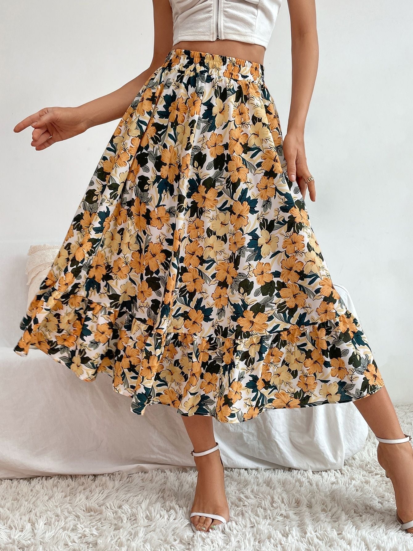 Chic Leopard Print Slim Skirt: Elevate Your Elegance Yellow Petunia