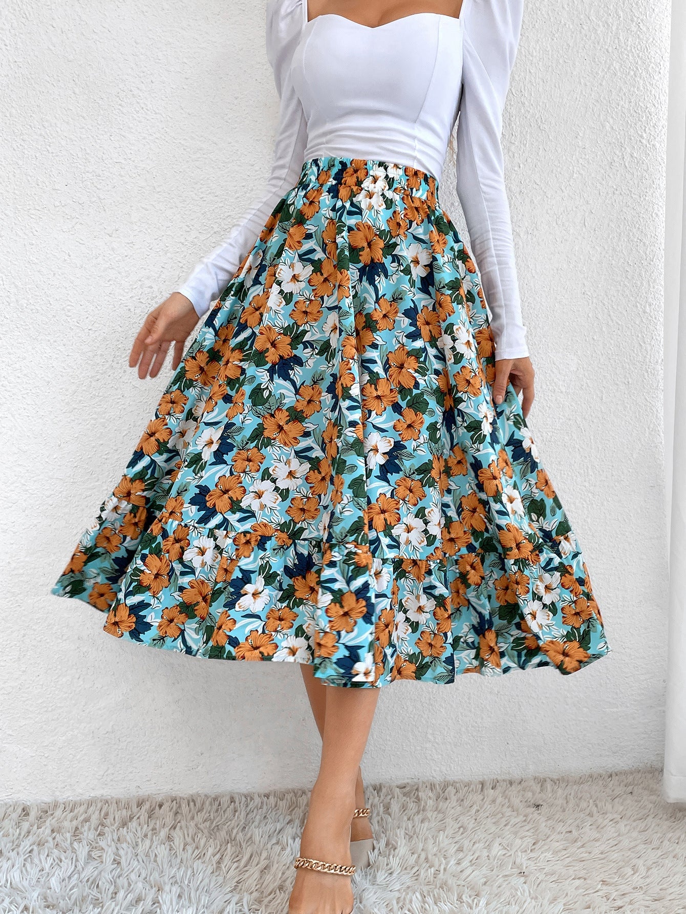 Chic Leopard Print Slim Skirt: Elevate Your Elegance Light Blue