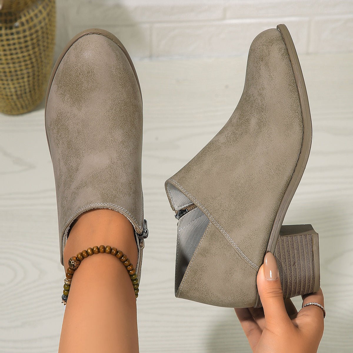 Chunky Heel Round Toe Ankle Boots With Side Zipper Design Black