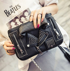 Clothes Rivet Clutch Bag Black
