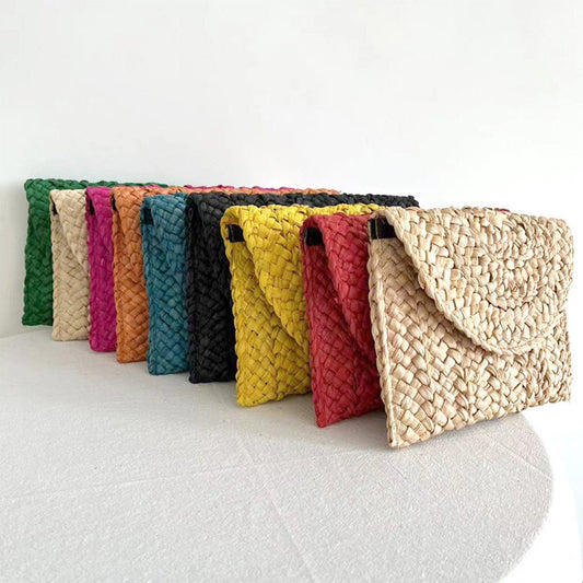 Cornhusk Woven Straw Fashion Clutch for Vacation Beige