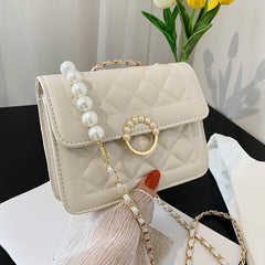 Diamond Chain Crossbody Shoulder Bag for Chic Elegance Beige L