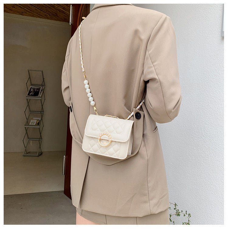 Diamond Chain Crossbody Shoulder Bag for Chic Elegance Blue Plus Size