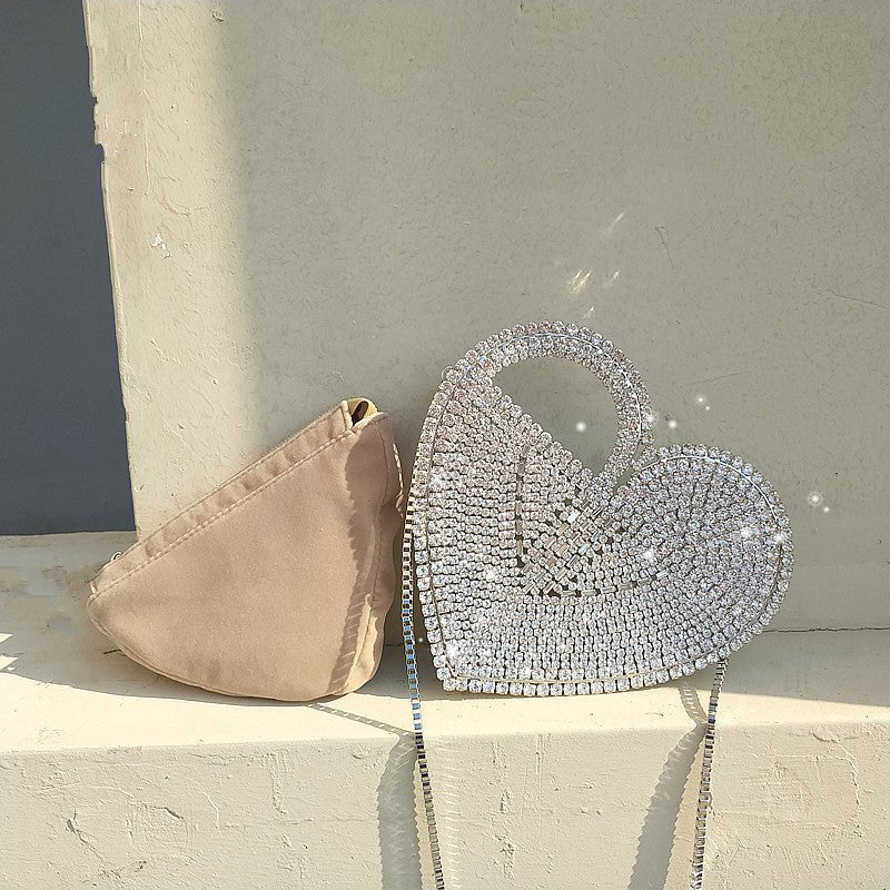 Elegant Heart - Shaped Clutch: Flashing Diamond Dinner Bag Silver