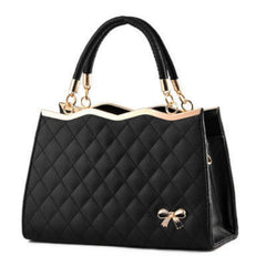 Elegant Ladies Clutch Handbag - Stylish and Versatile Design Black