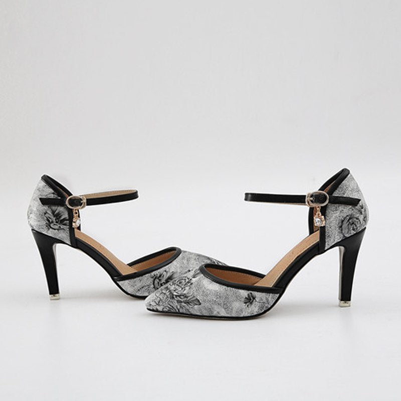 Fashion pointed stiletto high heel super size code Black