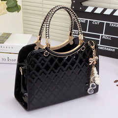Lingge Clutch Shoulder Bag for Women 67 black
