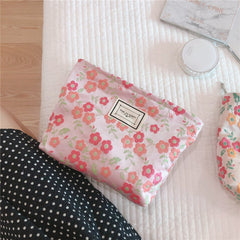 Literary Flower Clutch Bag with Elegant Appeal Pink