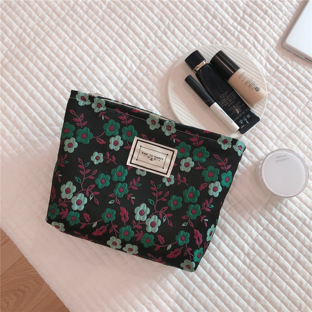 Literary Flower Clutch Bag with Elegant Appeal Black