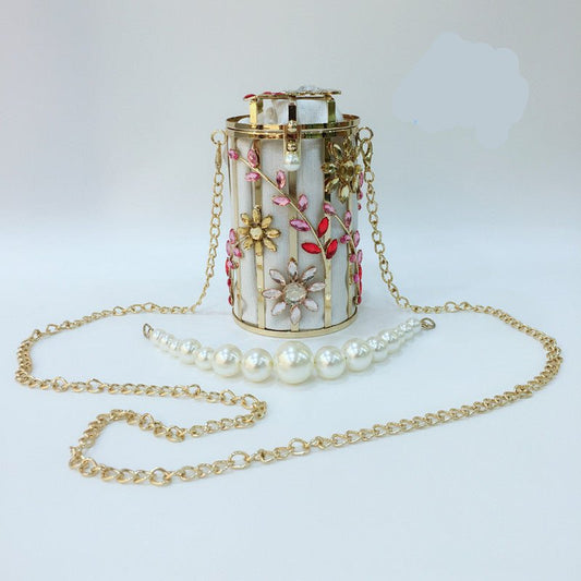 Luxury Crystal Flower Pearl Clutch Round Evening Bag Line pattern white