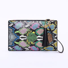 Pattern tassel clutch Green