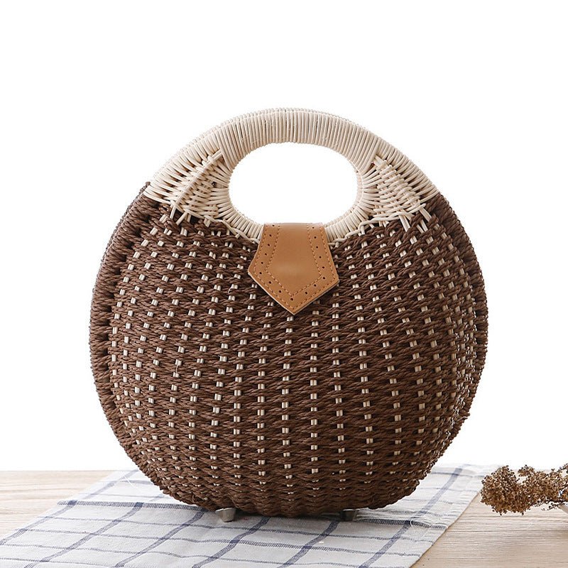 Rattan Clutch Handbag - Stylish and Trendy Summer Accessory brown