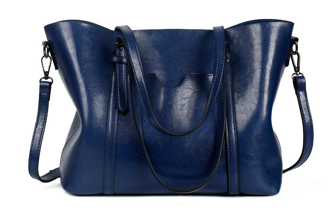 Retro European Clutch Messenger Bag for Stylish Women blue
