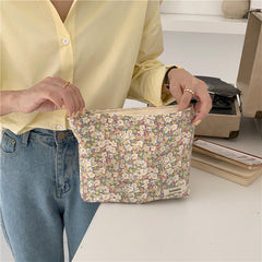 Small Literary Floral Makeup Storage Clutch Floral2