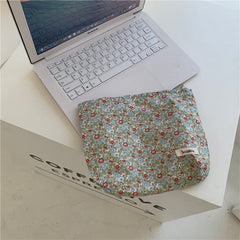 Small Literary Floral Makeup Storage Clutch Floral5
