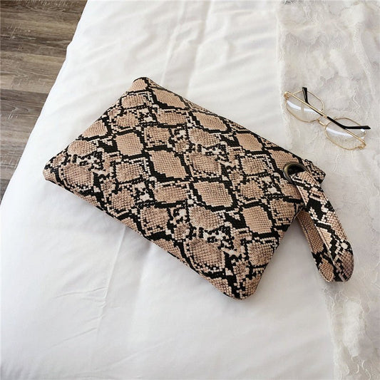 Snake print clutch Khaki