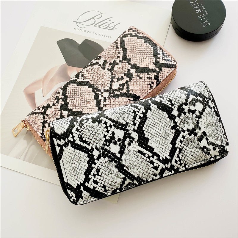 Snake print zipper clutch Black