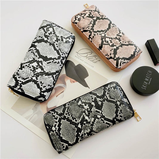 Snake print zipper clutch Black