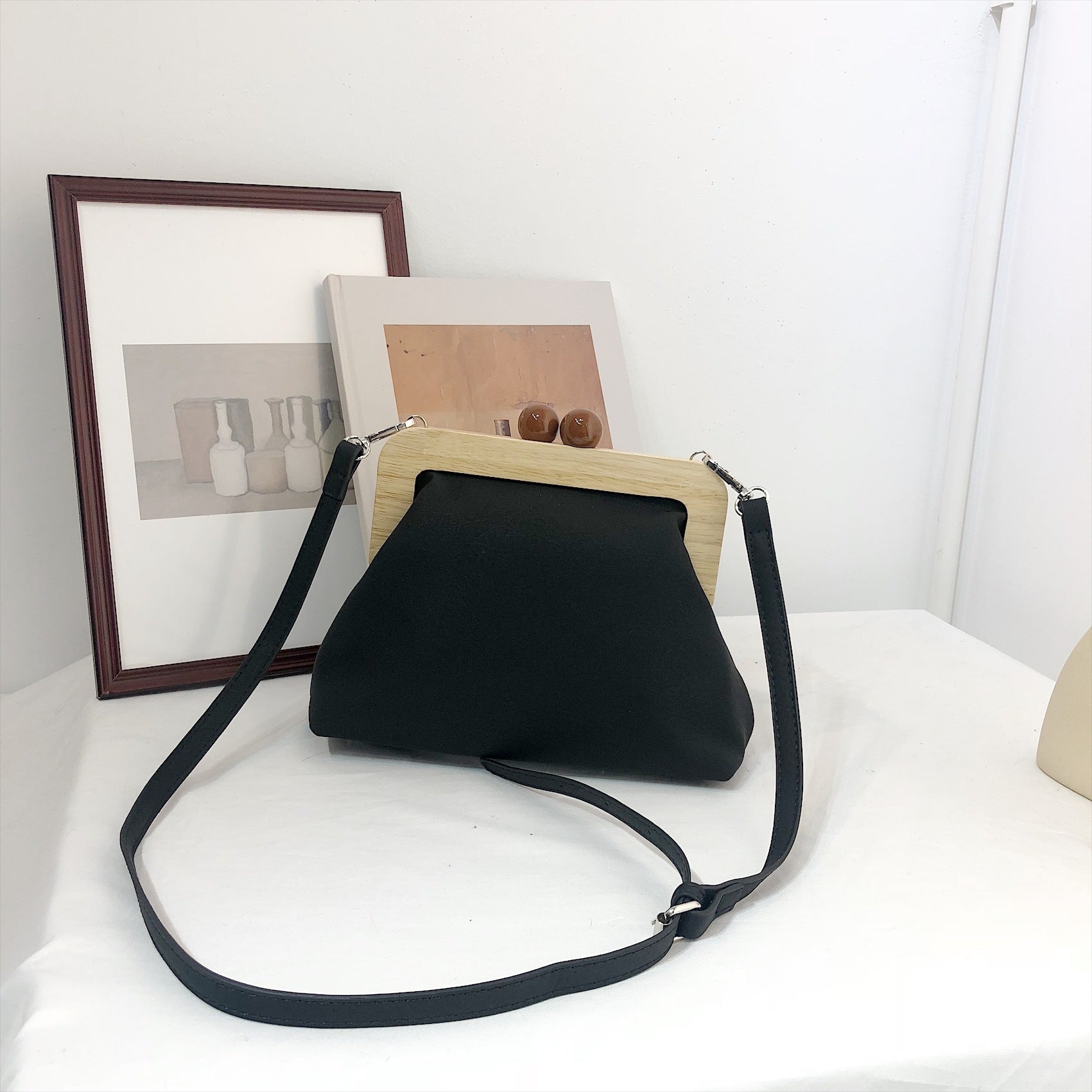 Soft Leather Assembling Wooden Clip Clutch Handbag Black