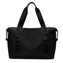 Stylish Portable Travel Bag with Generous Capacity for Short - Haul Adventures Black
