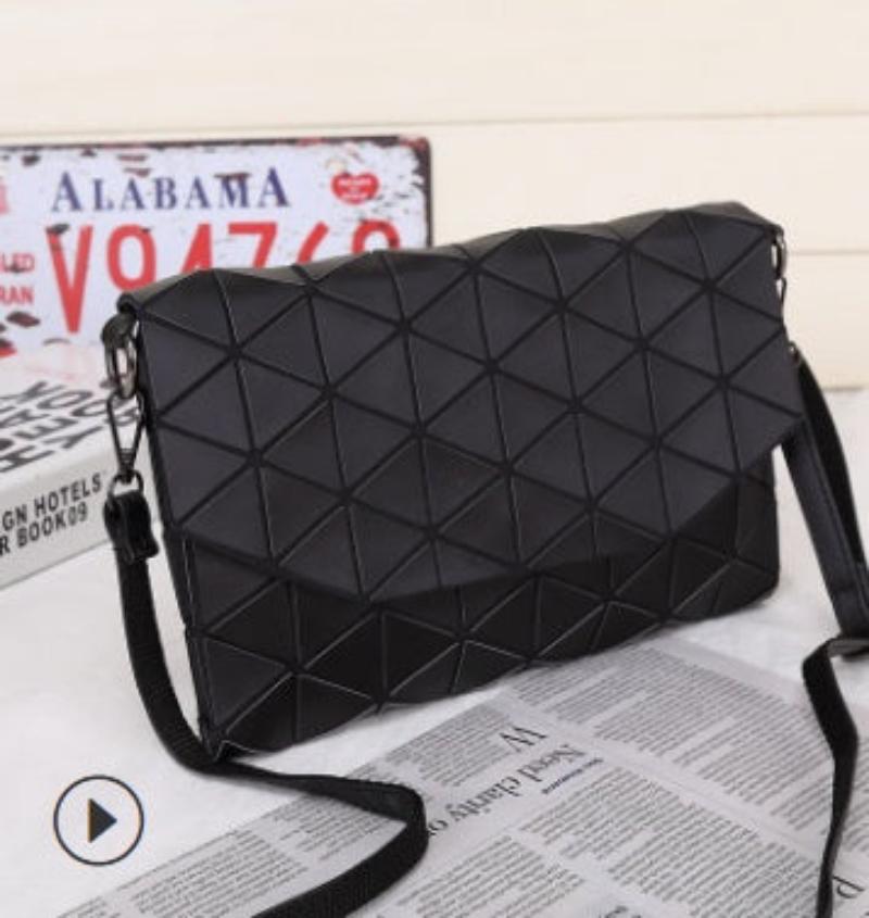 Trending Rhombic Clutch - Shoulder & Diagonal Crossbody Bag Black