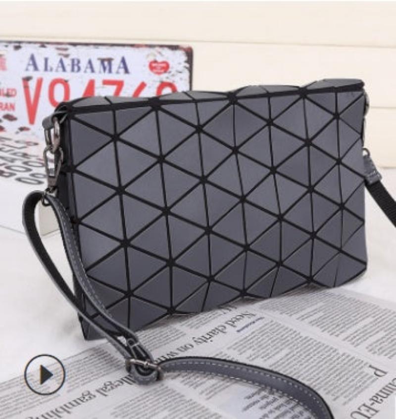 Trending Rhombic Clutch - Shoulder & Diagonal Crossbody Bag Gray