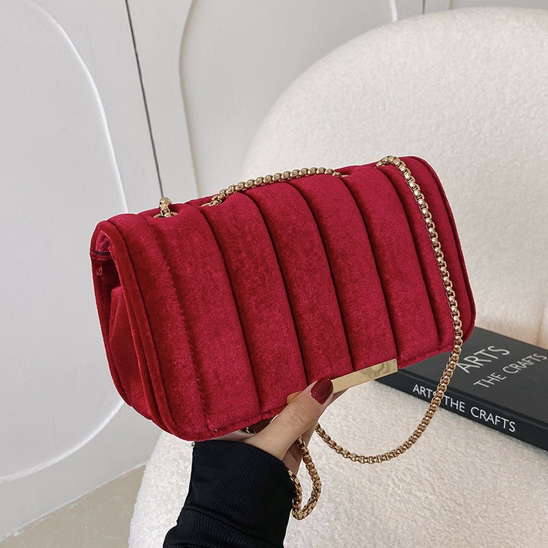 Velvet Chain Crossbody Clutch - One Shoulder Handbag Red