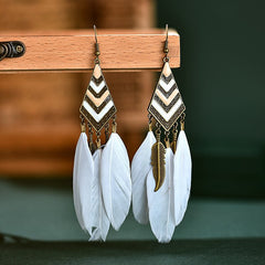 Vintage White Feather Tassel Earrings – Boho Chic Accessory White 2040