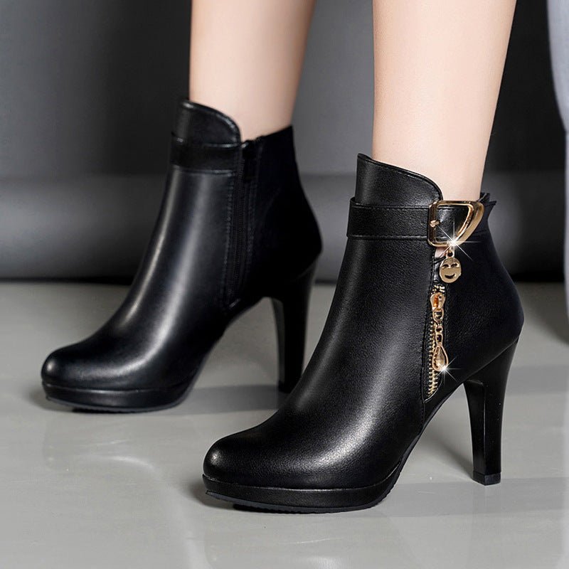 Women's Autumn Leather Boots – Timeless Style for Chilly Days Black