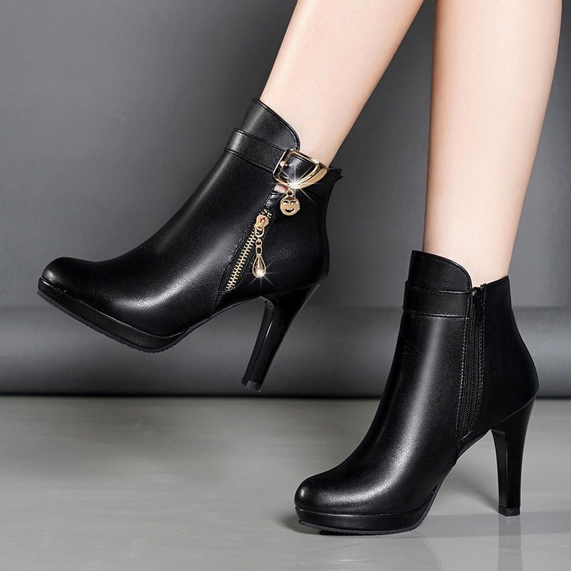 Women's Autumn Leather Boots – Timeless Style for Chilly Days Black