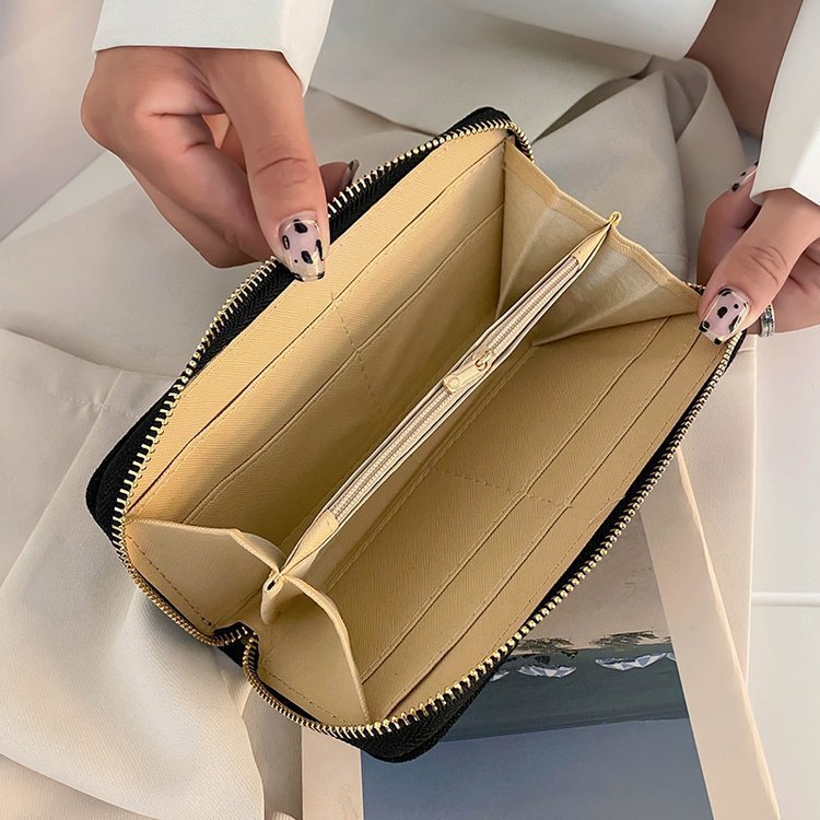 Women's Canvas Graffiti Pattern Clutch Purse White