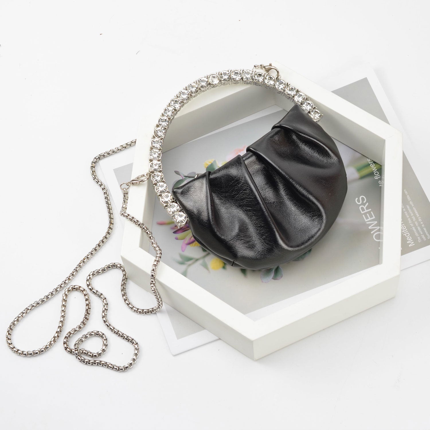 Women's Fashion Personality Diamond Clutch Classic Black Alloy Type