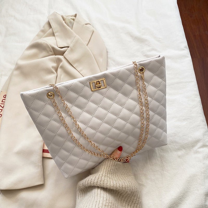 Women's Lingge Clutch Shoulder Bag with Small Chain Handle White