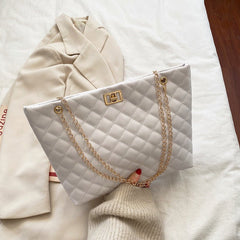 Women's Lingge Clutch Shoulder Bag with Small Chain Handle White