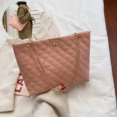 Women's Lingge Clutch Shoulder Bag with Small Chain Handle Black