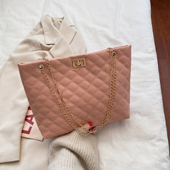 Women's Lingge Clutch Shoulder Bag with Small Chain Handle Pink