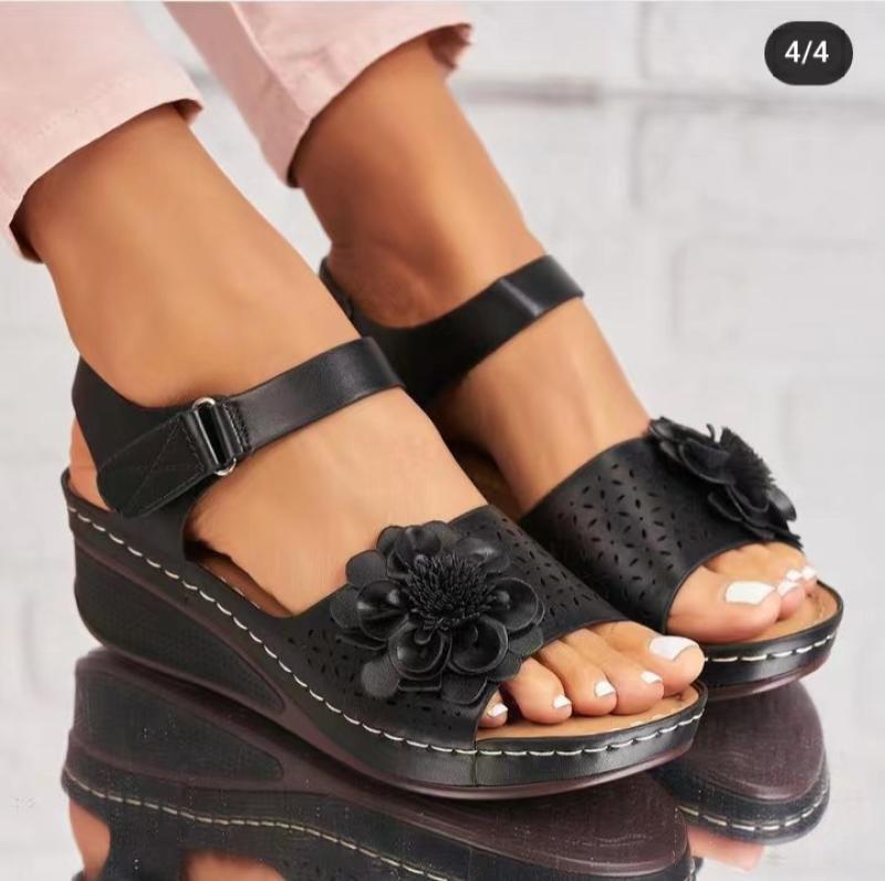 Women's Summer Easy Wear Flower Platform Wedge Festival Sandals Black