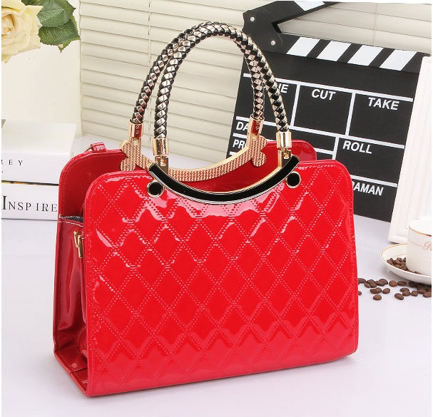 Lingge Clutch Shoulder Bag for Women