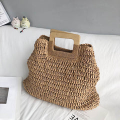 Stylish Straw Clutch Beach Bag for Summer Adventures