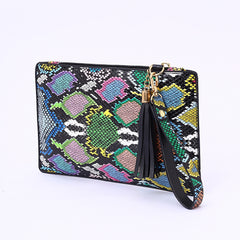 Pattern tassel clutch