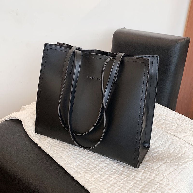 A Versatile Portable Commuter Tote Bag Black