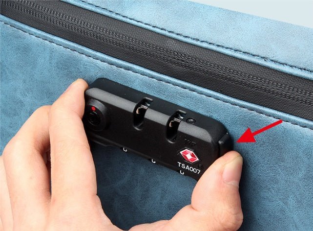 Activated Carbon Deodorant Clutch for Odor Control and Style Pink