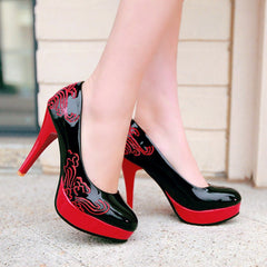 Blue and white porcelain embroidered high heels Black