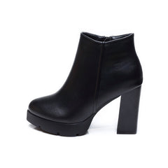 Booties with high heels for women Black