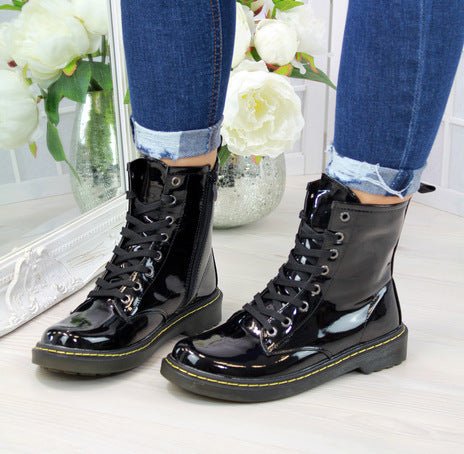 Casual lace - up flat shoes for women Black