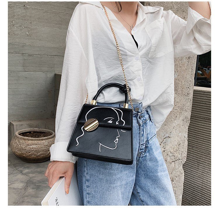 Chain Shoulder Bag, Fresh, Sweet And Fashionable White with a jasmine sachet