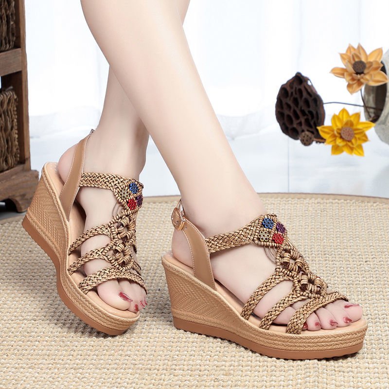 Chic Chunky Sandals Trendy Stroppy High Heel Platform Women's Shoes Beige Sandals