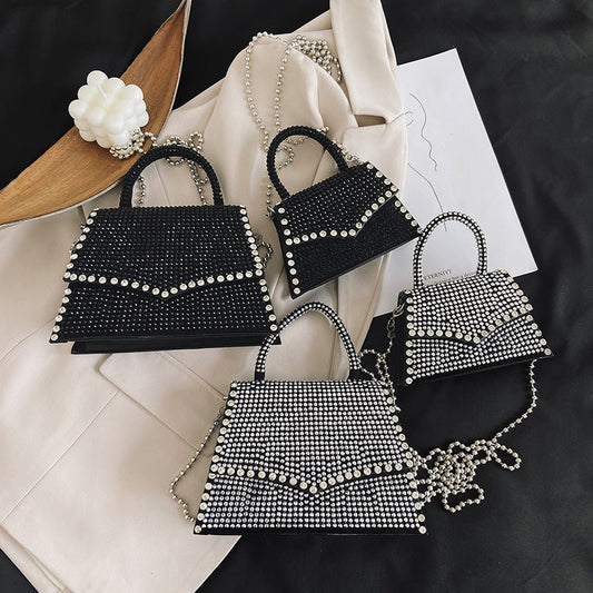 Chic Clutch: Trendy Single Shoulder Bag for Every Occasion Black